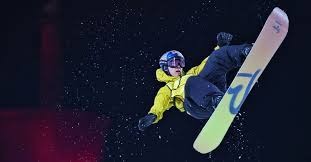 20岁的布朗尼第一次在比赛中遇到字母哥