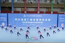 雷迪克：湖人目前首要任务是保护詹姆斯，而不是让他凑场次评奖